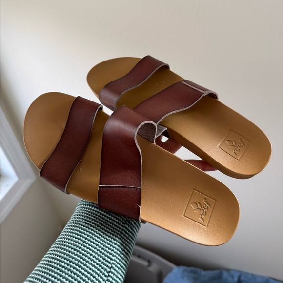 Reef slides - Tan - Picture 2 of 4